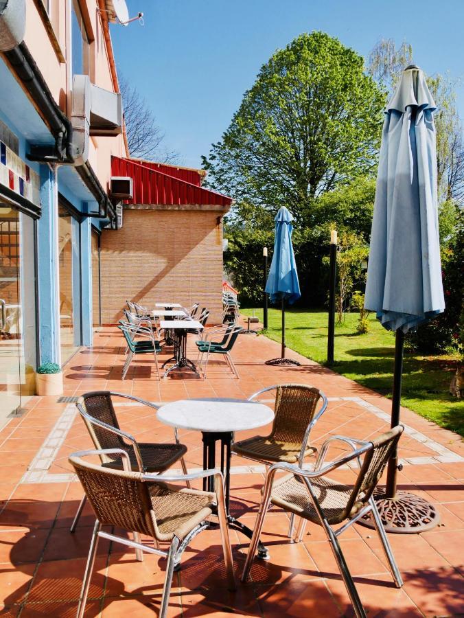 Hotel Eumesa 폰테데우메 외부 사진