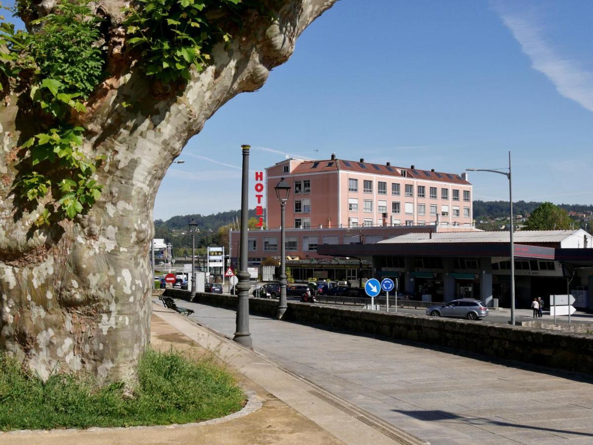 Hotel Eumesa 폰테데우메 외부 사진